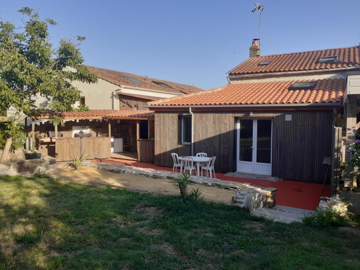 Villa La Fenetre Saint-Florent-des-Bois Exterior foto